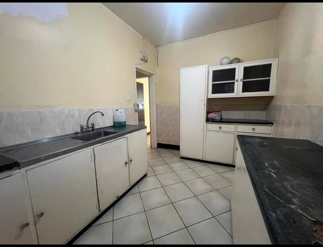 1 BEDROOM APARTMENT FOR SALE IN SCOTTSVILLE